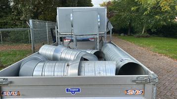 afzuiginstallatie met buizen 220 volt beschikbaar voor biedingen