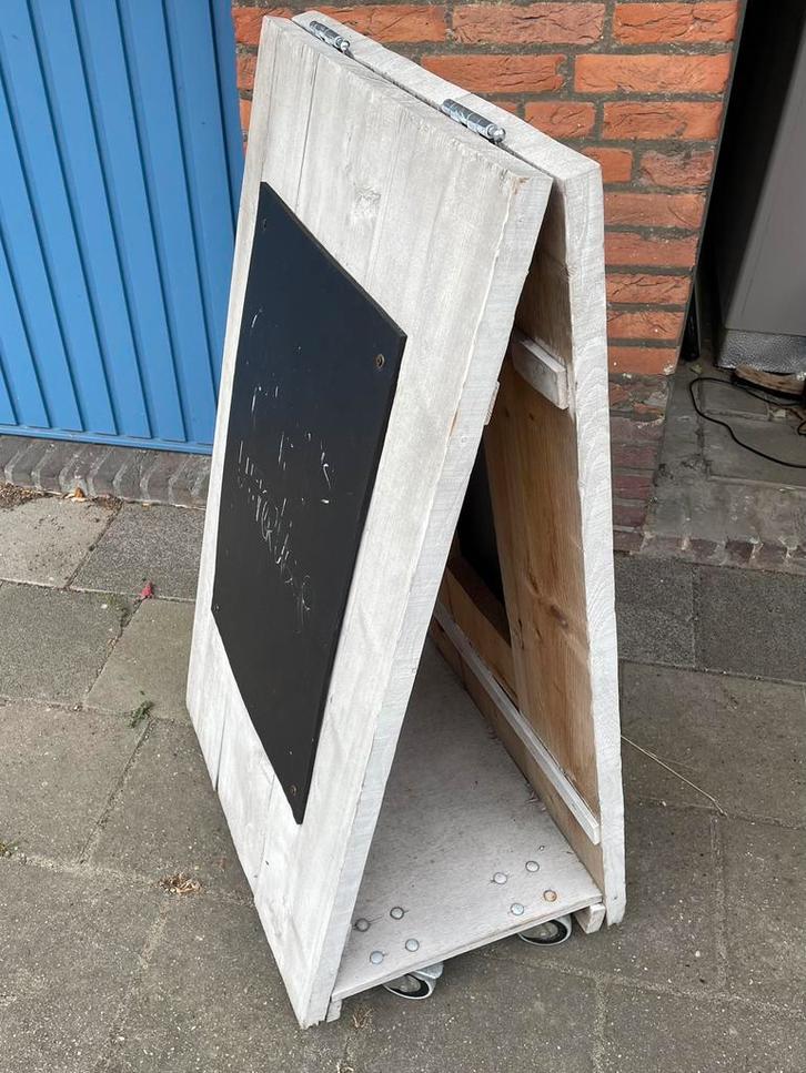 Stoepbord reclamebord, Verzamelen, Merken en Reclamevoorwerpen, Zo goed als nieuw, Reclamebord, Ophalen