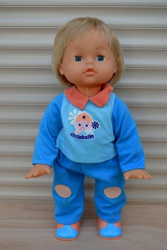 Mooie ciccobello looppop met originele kleding NR 8612, Verzamelen, Poppen, Zo goed als nieuw, Pop, Ophalen of Verzenden
