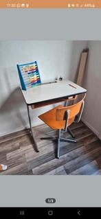 Leuk school bureau en stoel vintage, Kinderen en Baby's, Kinderkamer | Tafels en Stoelen, Ophalen, Zo goed als nieuw, Tafel(s) en Stoel(en)