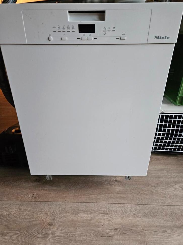 Miele Inbouw Vaatwasser, Witgoed en Apparatuur, Vaatwasmachines, Gebruikt, Inbouw, 85 tot 90 cm, 60 cm of meer, 10 tot 14 liter