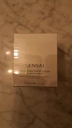 Sensai creme, Ophalen of Verzenden, Nieuw, Gehele gezicht, Verzorging