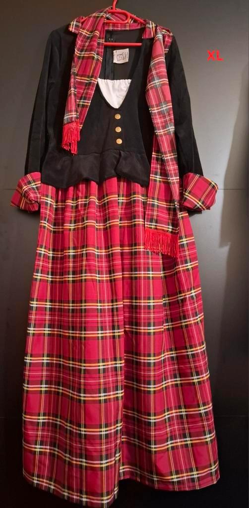 Schotse jurk met sjaal - Maat XL, Kleding | Dames, Jurken, Zo goed als nieuw, Maat 46/48 (XL) of groter, Rood, Onder de knie, Ophalen of Verzenden