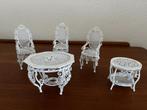 Wit 'smeedijzeren' tuinset voor poppenhuis, Ophalen of Verzenden, Zo goed als nieuw, Poppenhuis