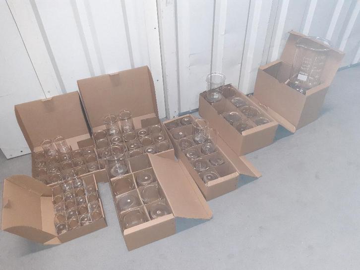 partij nieuwe bekerglazen maatbekers laboratorium glaswerk, Hobby en Vrije tijd, Overige Hobby en Vrije tijd, Nieuw, Ophalen