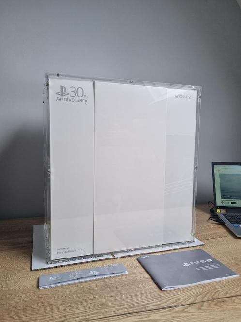 PS5 Pro 30th Anniversary NIB + Acrylic Case, Spelcomputers en Games, Spelcomputers | Sony PlayStation 5, Nieuw, Playstation 5