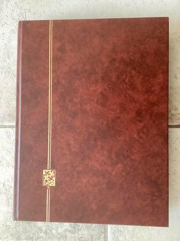 Leeg, Postzegelalbum van DAVO beschikbaar voor biedingen