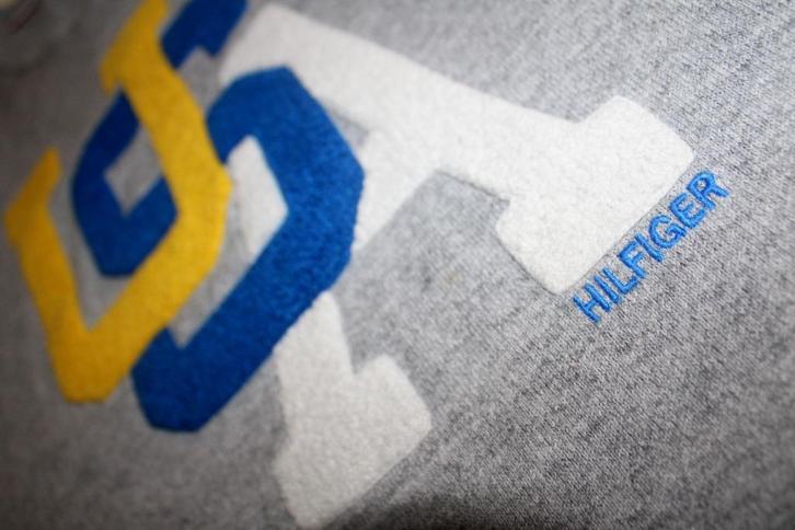 Tommy Hilfiger gebreiden pullover trui grijs USA maat 164, Kinderen en Baby's, Kinderkleding | Maat 164, Zo goed als nieuw, Jongen