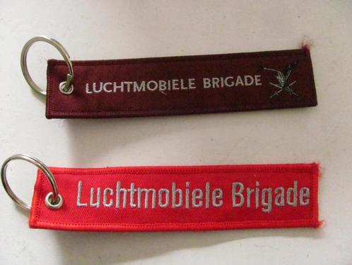 2 sleutelhangers LMB, Verzamelen, Militaria | Algemeen, Landmacht, Embleem of Badge, Nederland, Verzenden