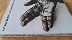 Anton Corbijn- The living and the dead, Ophalen of Verzenden, Zo goed als nieuw, Fotografen