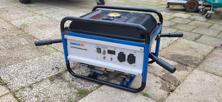 Zeer nette aggregaat endress 2 kw Duitse degelijkheid, Doe-het-zelf en Verbouw, Aggregaten, Benzine, Minder dan 5 kVA, Geluidgedempt