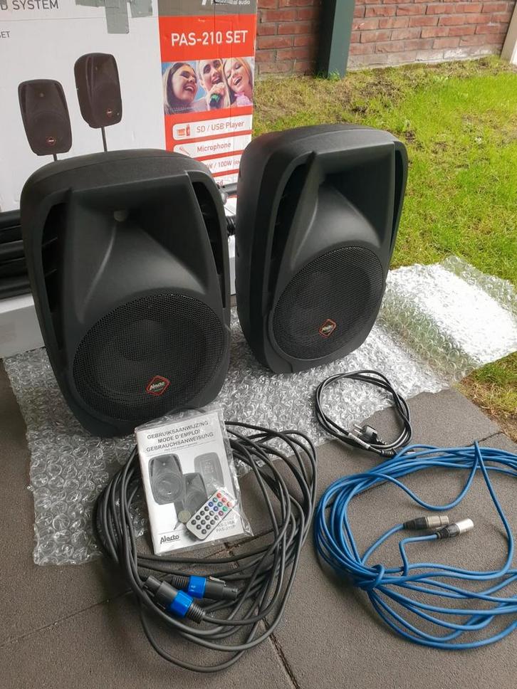 PA-set van Alecto. Professional audio. 2 speakers + statief, Audio, Tv en Foto, Luidsprekers, Gebruikt, Front, Rear of Stereo speakers