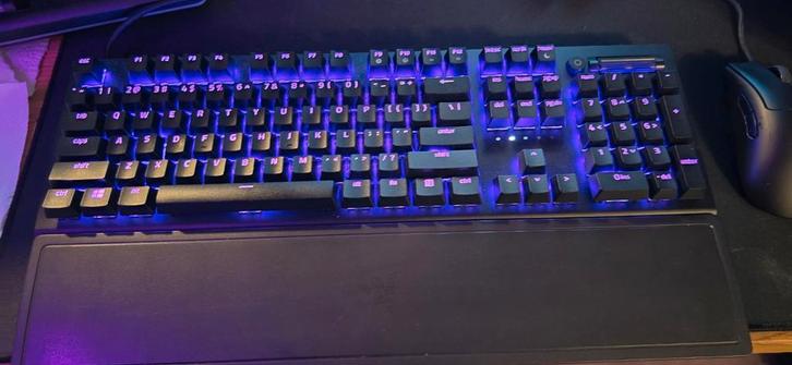 Razer Deathadder V3 met Razer Blackwidow V3, Computers en Software, Toetsenborden, Zo goed als nieuw, Qwerty, Bedraad, Ergonomisch