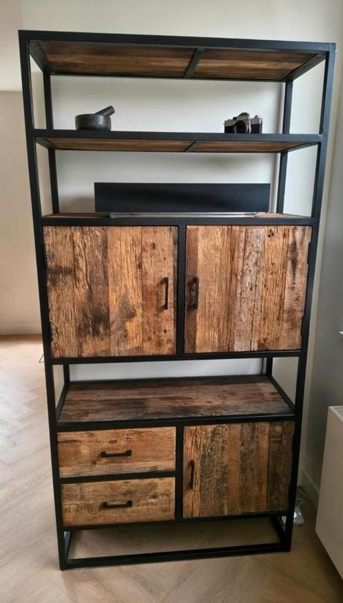 Mooie industriële kast van Indian Railwood, Huis en Inrichting, Kasten | Boekenkasten, Zo goed als nieuw, 25 tot 50 cm, Metaal