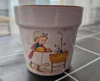 Bloempotje met opdruk Meisje, Rond, Ophalen of Verzenden, Zo goed als nieuw, Aardewerk