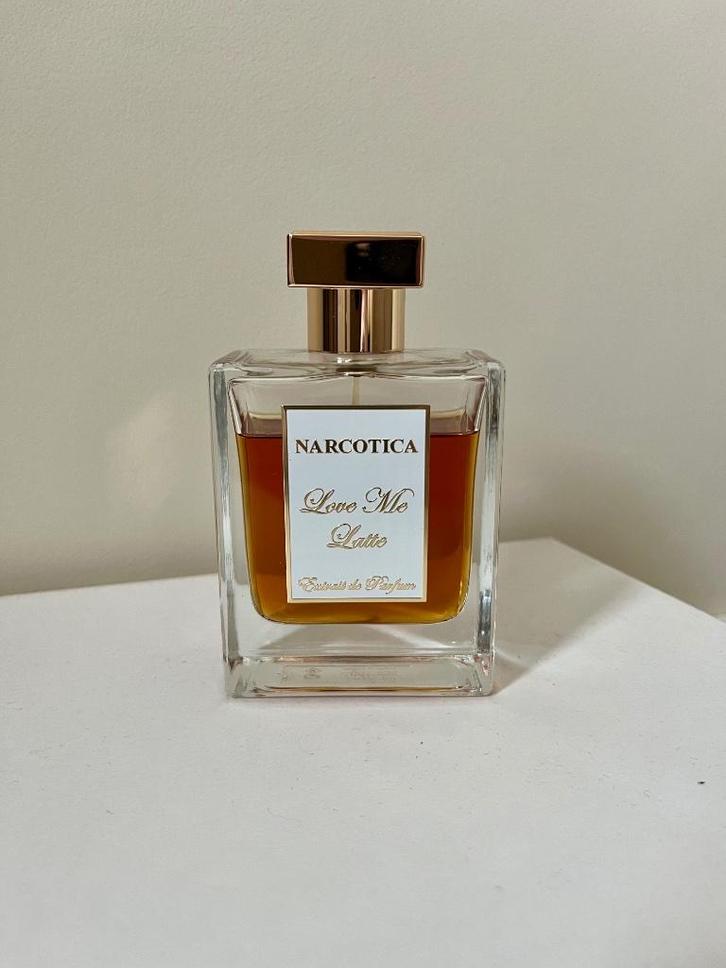 Narcotica Love me Latte - Decant / Sample, Sieraden, Tassen en Uiterlijk, Uiterlijk | Parfum, Nieuw, Ophalen