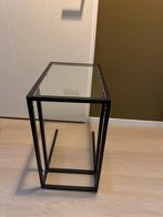 Glazen bijzettafel met metalen frame, Huis en Inrichting, Tafels | Bijzettafels, Ophalen, Gebruikt, 55 tot 75 cm, Glas