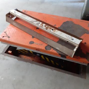 Oude drukkerij tl lamp, werkplaats tl lamp , vintage 60e jrn beschikbaar voor biedingen