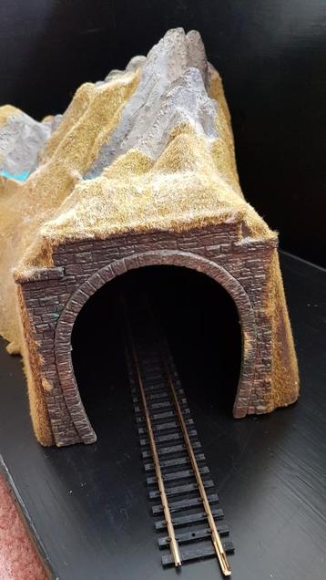 Kibri Tunnel HO. Fleischmann.  Marklin.  beschikbaar voor biedingen