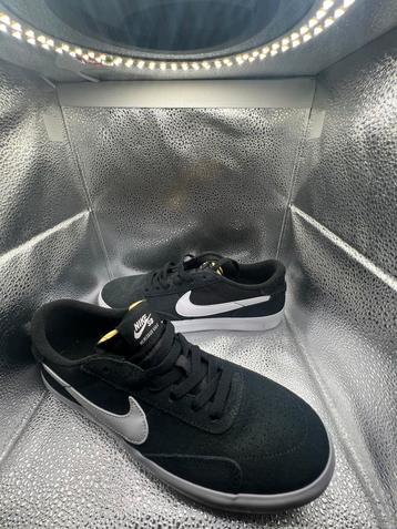 Nike SB Heritage Vulc Zwart/Wit Maat 42 - Nieuw! beschikbaar voor biedingen