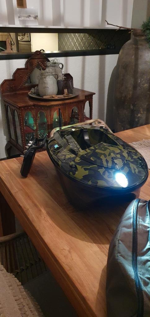 Skarp voerboot, Watersport en Boten, Hengelsport | Karpervissen, Overige typen, Ophalen of Verzenden