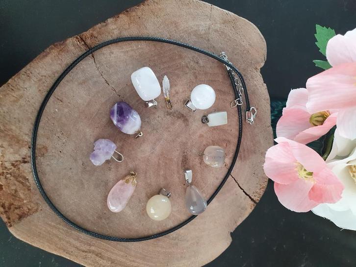 Amethist en kwarts edelsteen hangers - 10 voor 10,-, Sieraden, Tassen en Uiterlijk, Edelstenen, Nieuw, Verzenden
