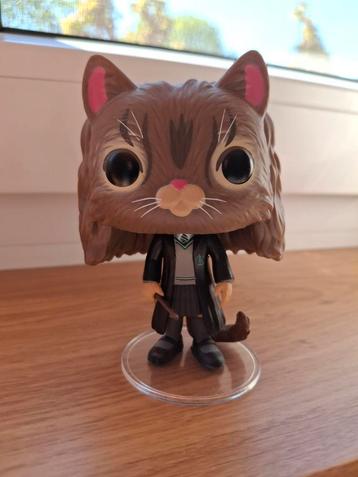 Hermione Granger als kat beschikbaar voor biedingen