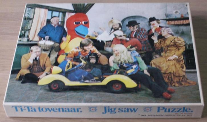 Vintage TI-Ta tovenaar Puzzel Jig saw 63 stukjes jaren 70, Hobby en Vrije tijd, Denksport en Puzzels, Zo goed als nieuw, 500 t/m 1500 stukjes