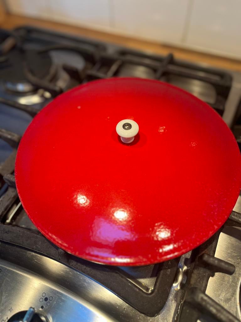 Cousances braadpan deksel Le Creuset 24cm, Ophalen of Verzenden, Gebruikt, Gietijzer, Koekenpan of Braadpan