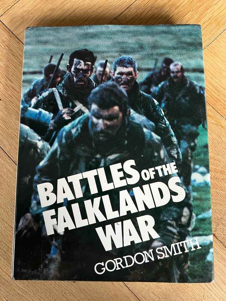 Battles of the Falklands War - Gordon Smith, Ophalen of Verzenden, 1945 tot heden, Gelezen, Overige onderwerpen