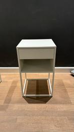 2x IKEA VIKHAMMER nachtkastjes, Ophalen, Minder dan 45 cm, 55 tot 70 cm, Zo goed als nieuw