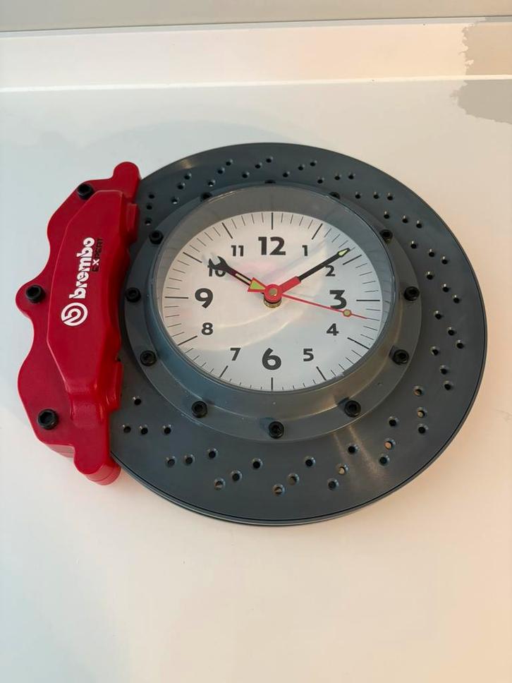 Brembo wandklok schijfrem klok, Verzamelen, Merken en Reclamevoorwerpen, Zo goed als nieuw, Gebruiksvoorwerp, Verzenden