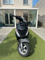 Zip 50cc 2T brom, Fietsen en Brommers, Scooters | Piaggio, Ophalen of Verzenden, Zo goed als nieuw, Zip