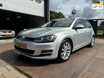 Volkswagen Golf 1.4 TSI ACT Highline Navi Xenon Led Zeer Moo beschikbaar voor biedingen