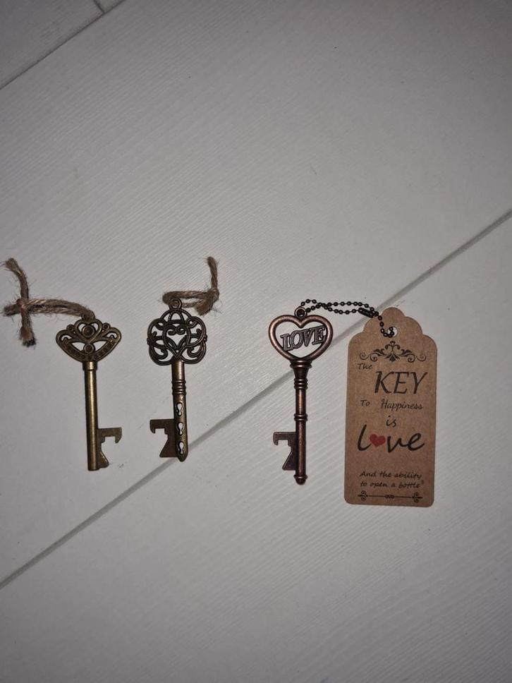 Sleutel Flessenopeners - Bedankjes Bruiloft/Feest, Huis en Inrichting, Woonaccessoires | Kandelaars en Kaarsen, Zo goed als nieuw