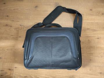 Gebruikte laptoptas beschikbaar voor biedingen