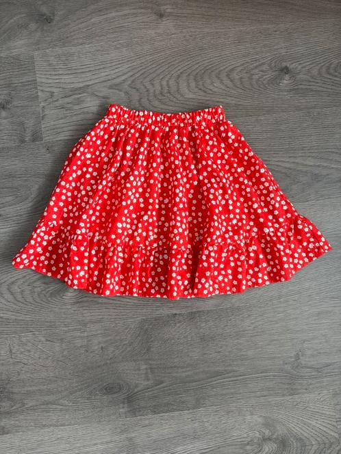 Super leuk rood rokje in maat 128/134, als nieuw, Kinderen en Baby's, Kinderkleding | Maat 128, Zo goed als nieuw, Meisje, Jurk of Rok