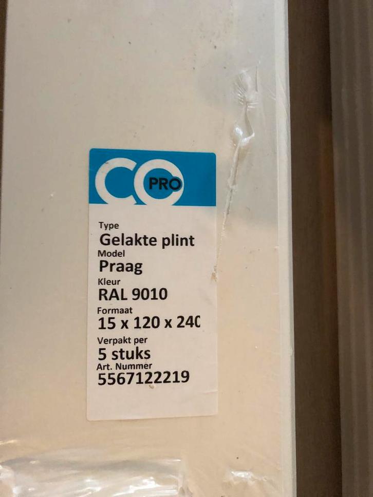 Witte Gelakte Plinten 9010 - 2 Pakken, Doe-het-zelf en Verbouw, Plinten en Afwerking, Nieuw, Plinten, Mdf, 200 tot 250 cm, Ophalen