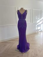 Paarse Galajurk Maat 36 te huur, Ophalen of Verzenden, Zo goed als nieuw, Maat 36 (S), Paars