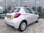 Toyota Yaris 1.3 VVT-i Aspiration, NAP, Camera, Navigatie, Auto's, Toyota, Stof, Gebruikt, 4 cilinders, Bedrijf
