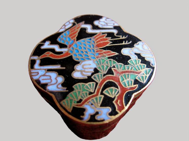 emaille cloisonné pillendoos snuffbox, Antiek en Kunst, Antiek | Emaille, Ophalen