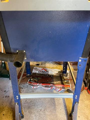 Zaagtafel beschikbaar voor biedingen