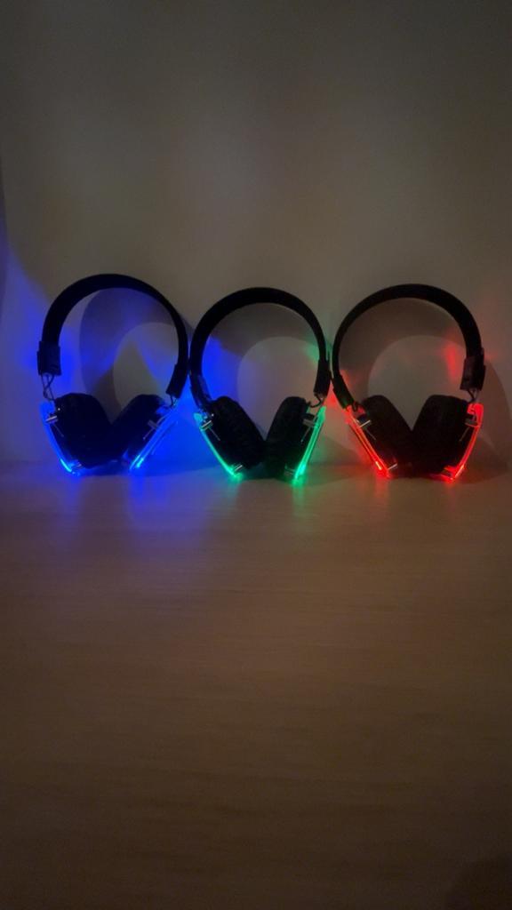 Silent disco te huur, Hobby en Vrije tijd, Feestartikelen | Verhuur, Zo goed als nieuw, Overige, Ophalen of Verzenden