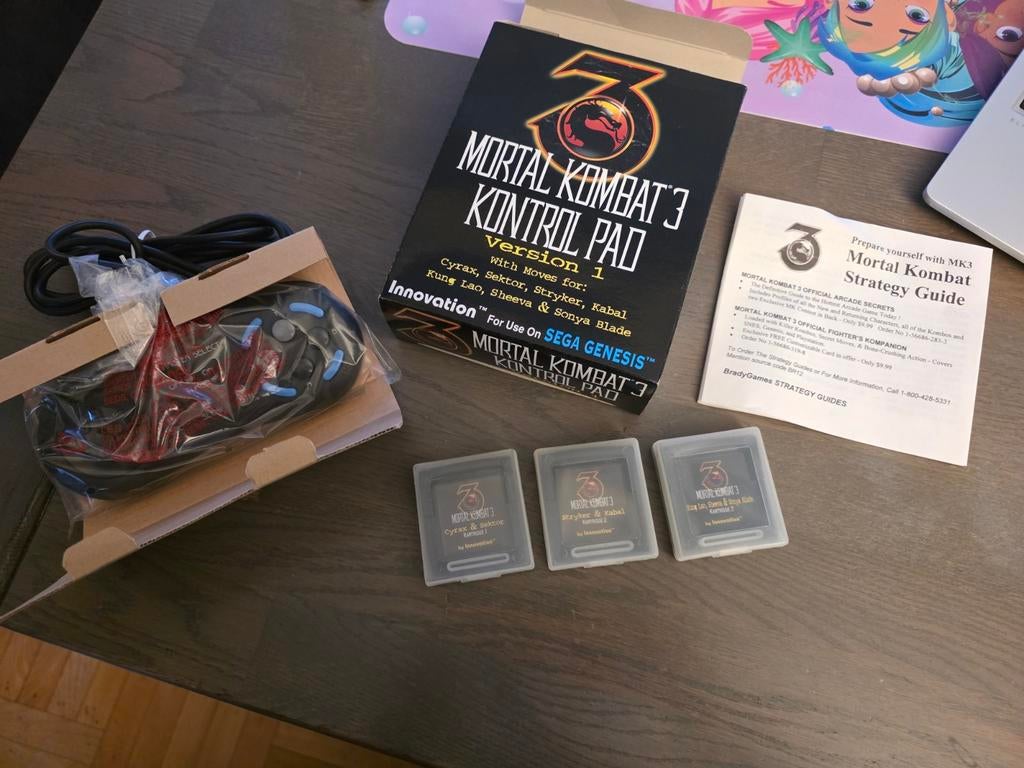 10x Mortal Kombat 3 Kontrol Pad NEW Sega Mega Drive Zwart, Vechten, Eén computer, Ophalen of Verzenden, Vanaf 12 jaar