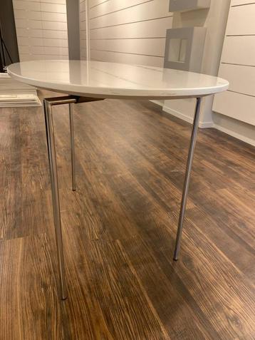 Design tafel – wit blad met chroom poten (100  60 cm) beschikbaar voor biedingen