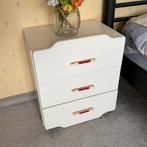 Nachtkastje met 3 laden - MDF Rood/Wit gelakt, Ophalen, Gebruikt, 55 tot 70 cm, 45 tot 65 cm