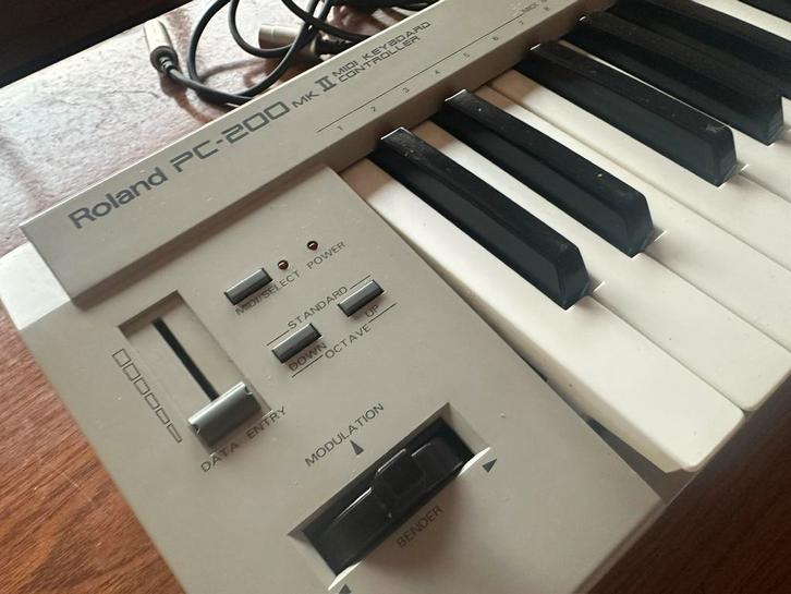 Roland PC-200 MK II Midi Keyboard, Muziek en Instrumenten, Keyboards, Gebruikt, Overige aantallen, Roland, Aanslaggevoelig, Ophalen of Verzenden