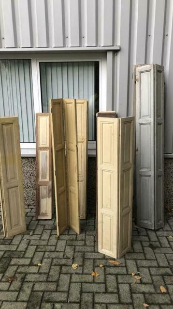 20 antieke Franse luiken of bedstee luiken beschikbaar voor biedingen