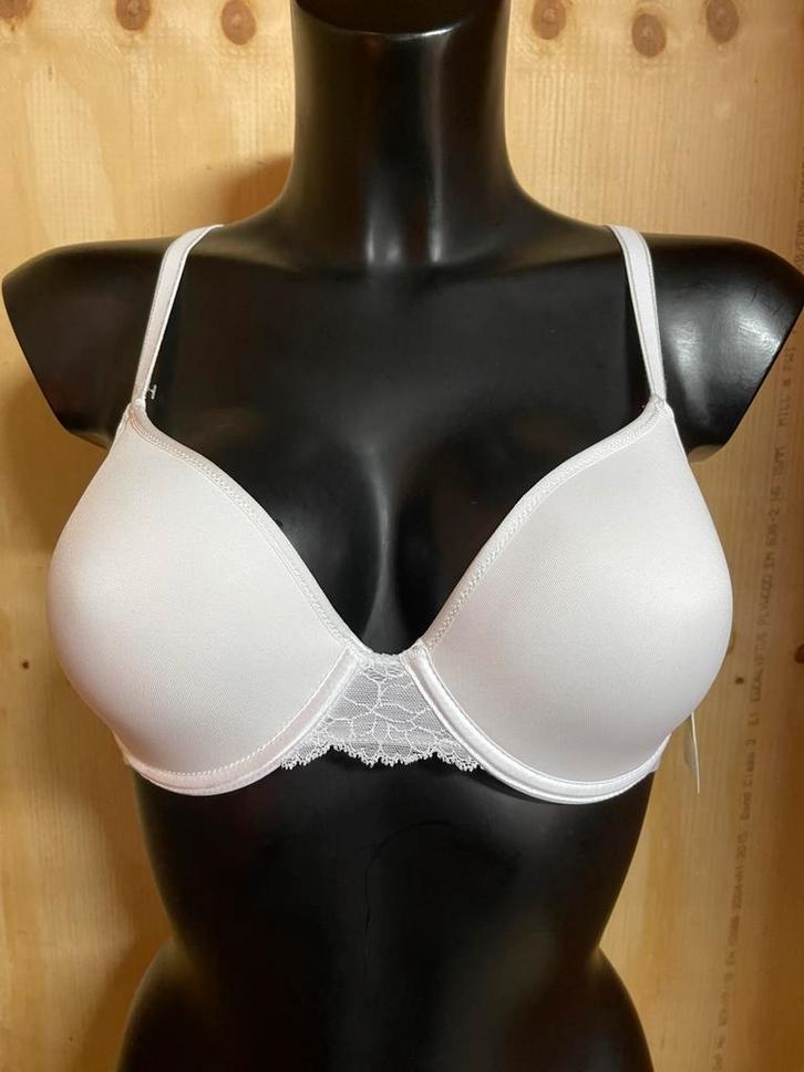 Chantelle t shirt  bh 70d model 6726, Kleding | Dames, Ondergoed en Lingerie, BH, Wit, Verzenden