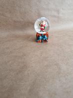 Sneeuwbol 150 kerstman op cadeautje, Diversen, Kerst, Onbekend, Ophalen of Verzenden, Zo goed als nieuw, Onbekend